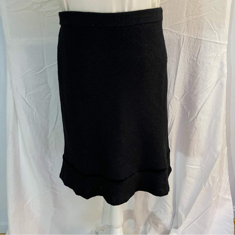 Gap pencil Black Skirt with Velvet Trim